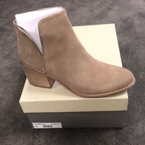 Hinge Barris bootie size 9